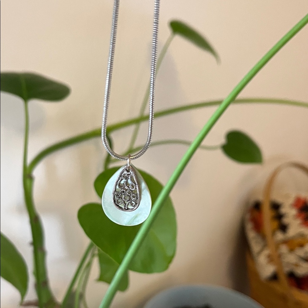 Silver and White Mother-of-Pearl Teardrop Pendant Necklace